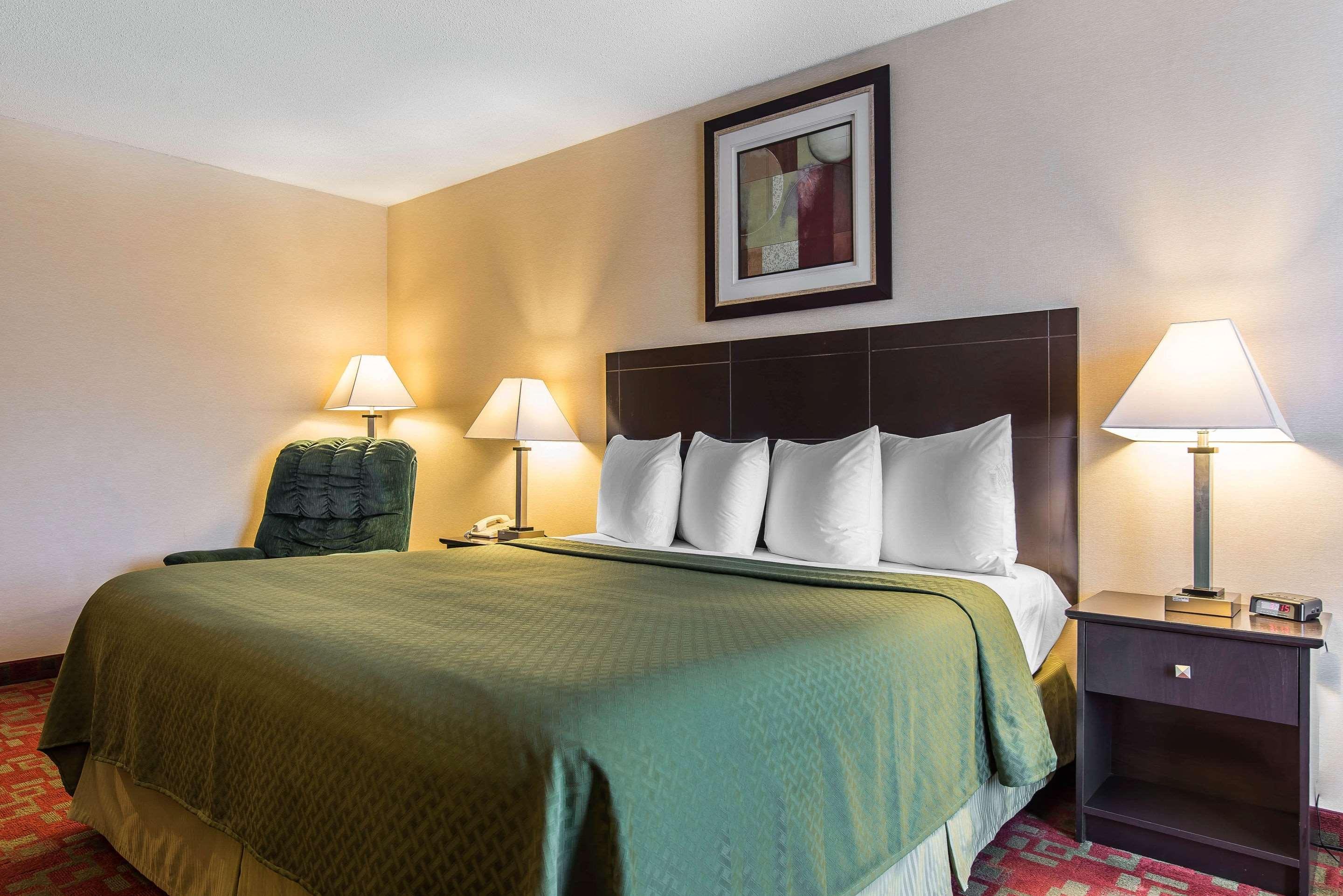 Quality Inn Shelburne - Burlington Exterior photo