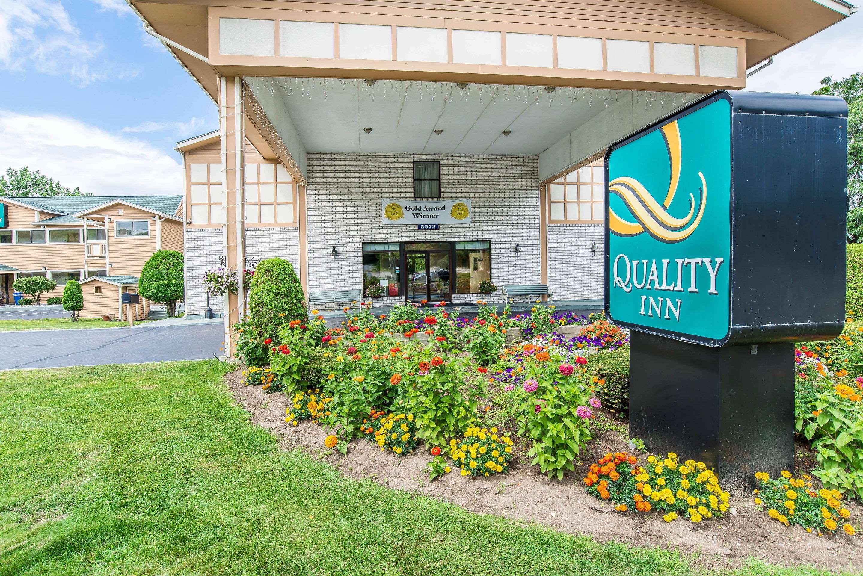 Quality Inn Shelburne - Burlington Exterior photo