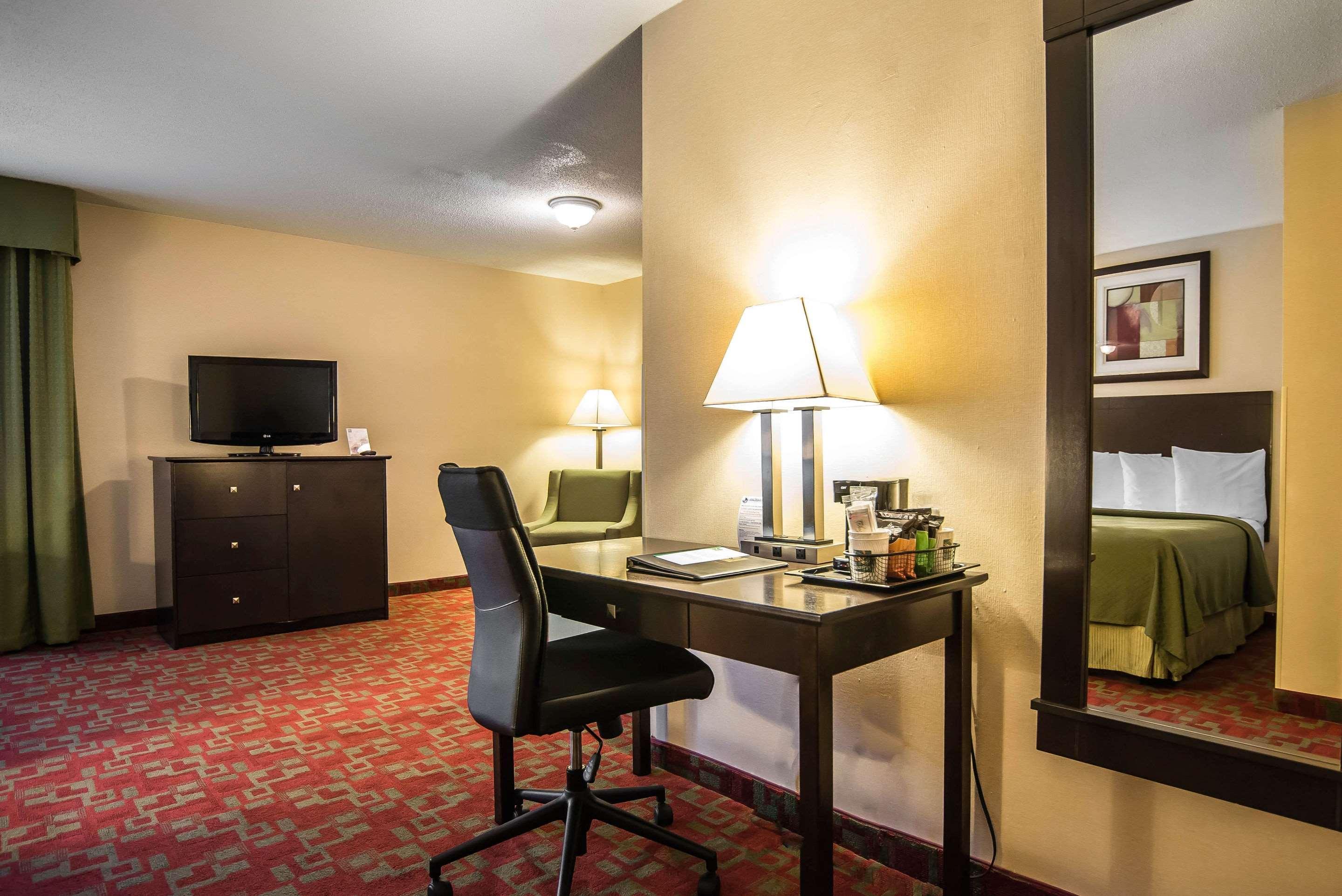 Quality Inn Shelburne - Burlington Exterior photo